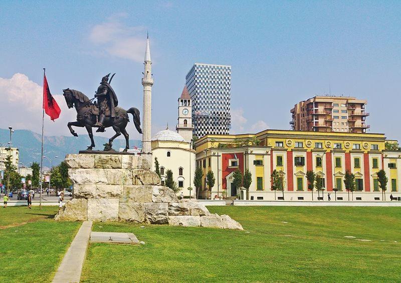 Wonderful Rooftop Tirana City Εξωτερικό φωτογραφία